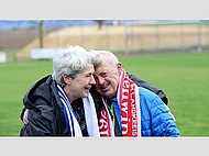 Starke kleine Schwestern